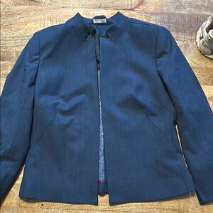 Doc & Amelia navy blazer. Size 10; great condition.